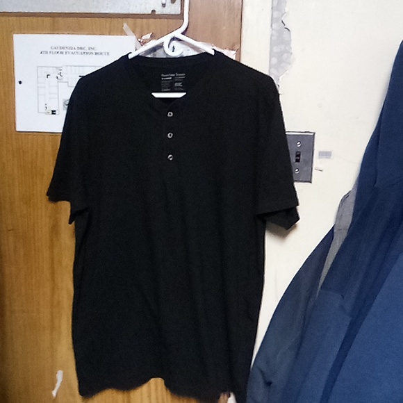 Tee Shirt - Picture 1 of 3